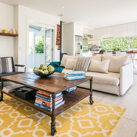 Moa Magic - Oneroa Holiday Home Bagian luar foto
